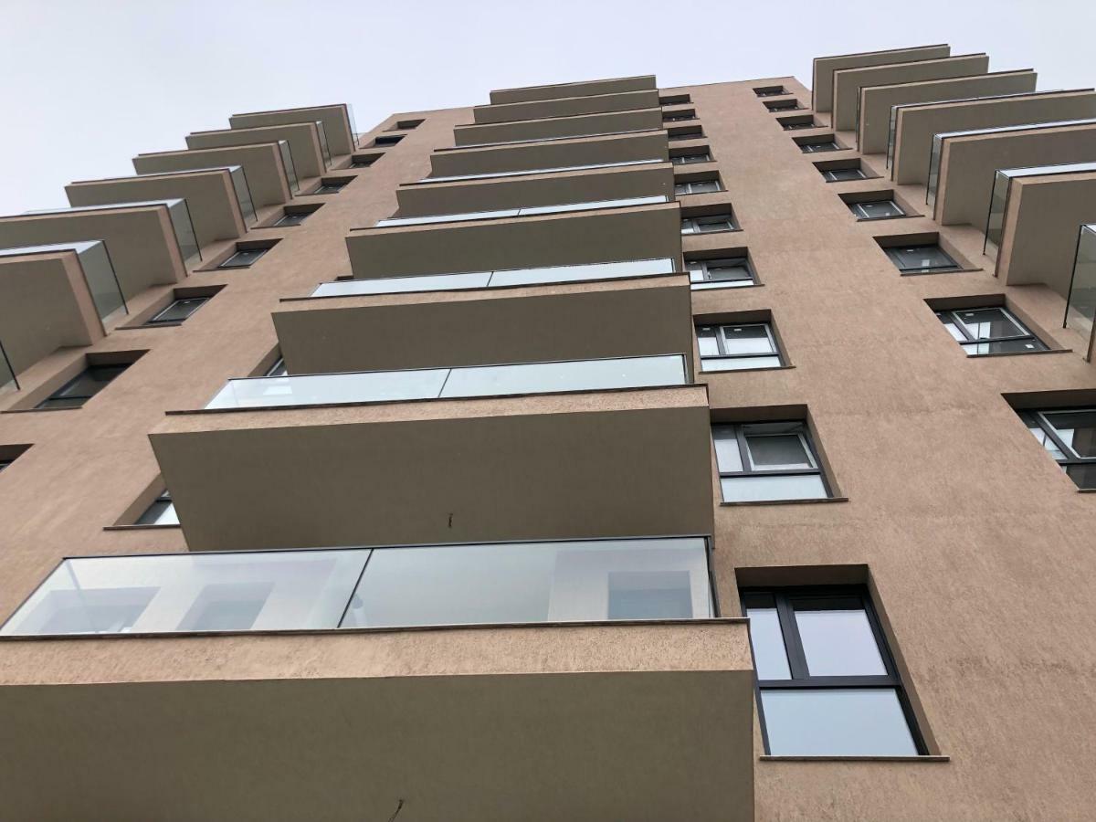 Luxury Westpark 2 Presidentialsuite With Lake View W4 布加勒斯特 外观 照片