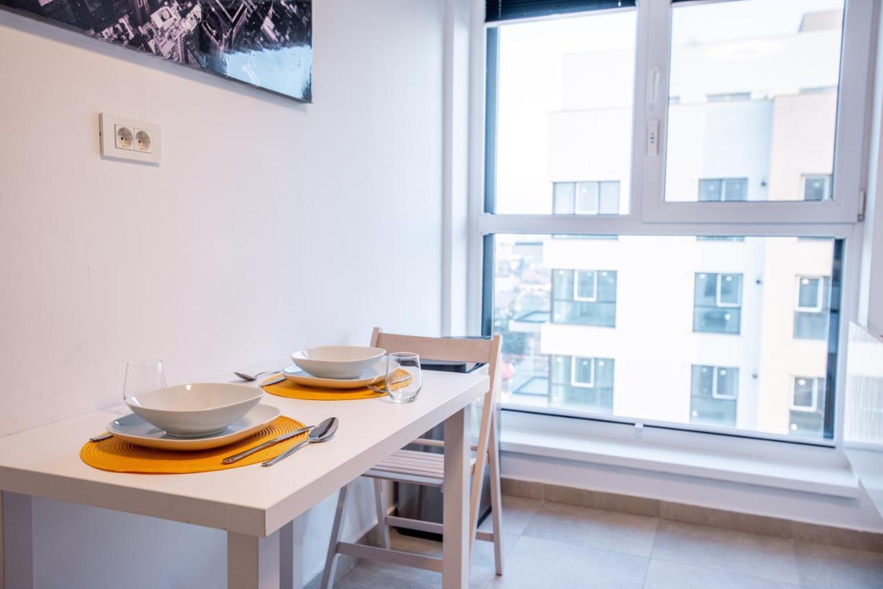 Luxury Westpark 2 Presidentialsuite With Lake View W4 布加勒斯特 外观 照片